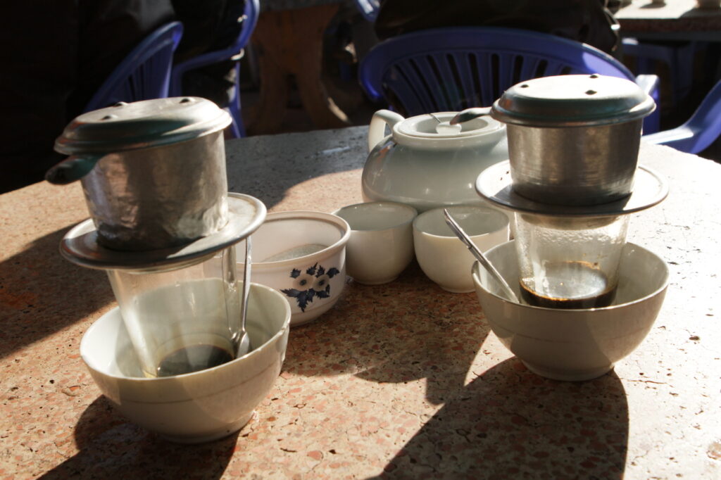 Da Lat travel guide complete - coffee plantation and local cafe culture